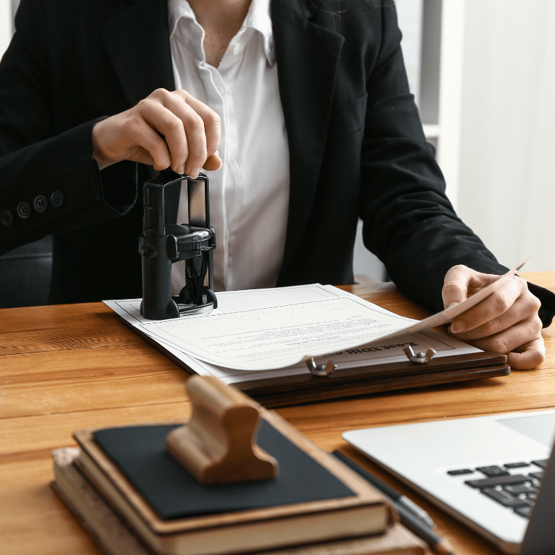 66b4a4135426e373517ea758_Franchise